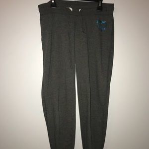 grey areopostle sweat pants